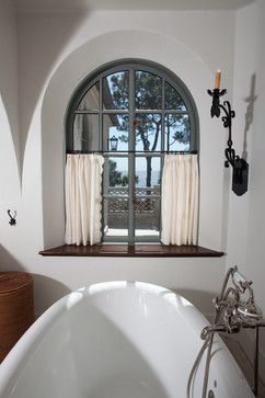 Private Residence - GA - USA (Distributor = The Robert K. Higgins Company) mediterranean-bathroom Mediterranean Bathroom Design Ideas, Contemporary Bathroom Inspiration, Romantic Bathrooms, Elegant Bathroom Design, Mediterranean Bathroom, Bathtub Surround, Marble Tub, Built In Bathtub, Spanish Style Home