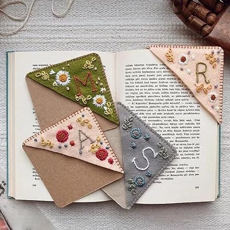 Hand Embroidered Corner Bookmark, Embroidered Corner Bookmark, Felt Bookmark, Corner Bookmark, Bookmarks For Books, Personalized Bookmarks, Corner Bookmarks, Book Corners, Leather Bookmark