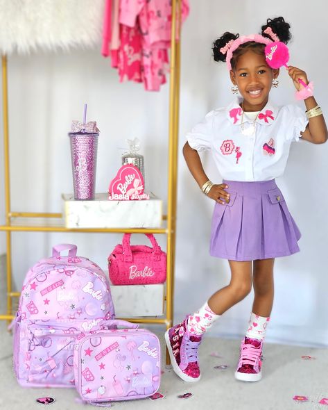 💜✏️1st Day of Senior Kindergarten for this Barbie💓📓 🛍 𝗢𝗨𝗧𝗙𝗜𝗧 𝗗𝗘𝗧𝗔𝗜𝗟𝗦 ⬇️ Backpack @oldnavy . . ✨ 𝓛𝞸𝛎𝐞 𝒎𝒚 𝐬𝐭𝒚𝒍𝐞? 𝑭𝞸𝒍𝒍𝞸𝞈 𝒎𝐞 @jasiaroyalty for endless 𝐜𝐮𝐭𝐞 𝒍𝞸𝞸𝒌𝐬 & 𝞸𝐮𝐭𝗳𝓲𝐭 𝓲𝐧𝐬𝞺𝞸! 🔔 𝚮𝓲𝐭 𝐭𝒉𝝰𝐭 𝒃𝐞𝒍𝒍 🔔 to stay updated with all my latest posts! 👗Inspired by my outfits? Tag me in your photos📸 I can’t wait to see your creativity! 💌 𝓓𝓜 𝞸𝙧 𝑬𝒎𝝰𝓲𝒍 𝐭𝞸 𝐜𝞸𝒍𝒍𝝰𝒃!👌🏾 #jasiaroyalty #jasiaroyaltythedetailsqueen #oldnavy #oldnavystyle #oldnavycanada Tacky Day Outfits, Wacky Tacky Day Outfits, Wacky Tacky Day, Senior Kindergarten, Tacky Day, Outfits For School, Day Outfits, 1st Day, Navy Fashion