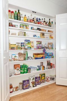 Kitchen Pantry - shallow spaces are best - no stuff lost in back. Can recess in a wall. Shallow Pantry, Cocina Diy, Organized Pantry, Pantry Wall, Kitchen Storage Ideas, Diy Kitchen Renovation, Design Your Kitchen, Diy Kitchen Storage, Stunning Kitchens