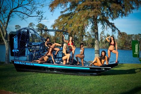 Airboat Air Boats, Air Boat, Funny Girls, Bowfishing, Flying Boat, Boats Luxury, Watercraft, Kayak Fishing, Cool Technology