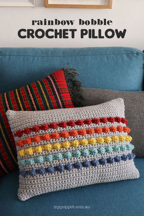 Crochet Homeware, Crochet Cushion Covers, Bernat Softee Chunky Yarn, Crochet Pillow Patterns Free, Crochet Cushion Pattern, Bobble Crochet, Crochet Bobble, Cushion Cover Pattern, Pillow Covers Pattern