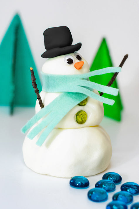 Our Play Dough Snowmen Winter Play Invitation Setup December Activities For Kids, Snow Playdough, Playdough Snowman, Play Dough Ideas, Winter Playdough, Playdough Invitation, Winter Sensory Play, Winter Sensory, Summer Arts And Crafts