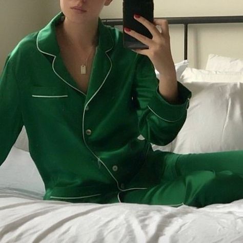 Green Pajamas Aesthetic, Old Money Sleepwear, Old Money Pajamas, Pj Aesthetic, Silk Pijamas, Sleepwear Ideas, Money Clothes, Driving Home For Christmas, Womens Fashion Casual Chic