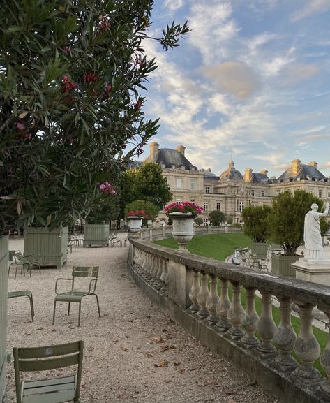 France Versailles, Paris History, Paris Rooftops, Parisian Summer, French Aesthetic, Tuileries Garden, France Aesthetic, Paris Vibes, Parisian Vibes