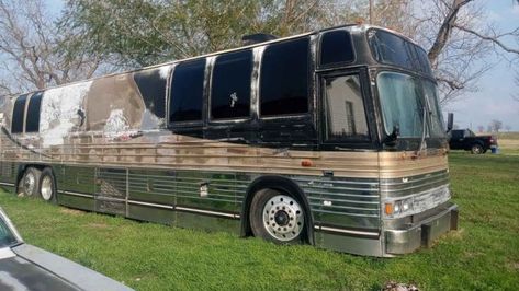 1987 Country Coach in Austin, TX Vintage Motorhome For Sale, Prevost Bus, Vintage Motorhome, Detroit Diesel, Bus Coach, New Tyres, Entertainment System, Vintage Coach, Austin Tx