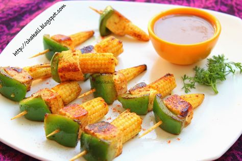 Paneer Appetizers, Tapas Ideas, Veg Starter Recipes, Vegetarian Tapas, Paneer Snacks, Veg Appetizers, Veg Snacks, Spicy Appetizers, Indian Appetizers