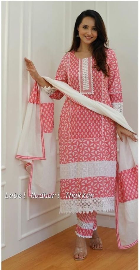 Straight kurti with pant and dupatta suit Lace Kurti Design, Plazo Kurti, Chudithar Neck Designs, Suit Neck Designs, Suit Neck, Stylish Kurtis, Straight Kurti, Lace Dress Design, Suit Ideas