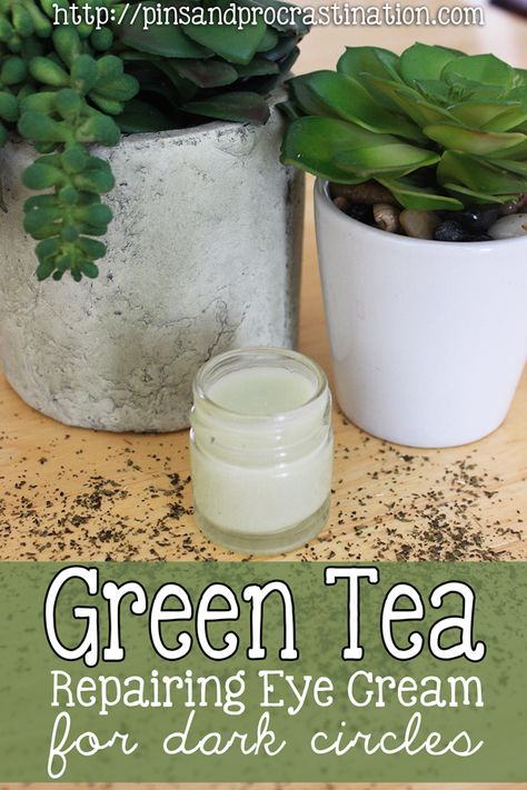 Eye Cream Recipe, Green Tea Skin Care, Cream For Dark Circles, Dark Eye Circles, Eye Cream For Dark Circles, Diy Kosmetik, Eye Creams, Home Remedies For Hair, Beauty Diy