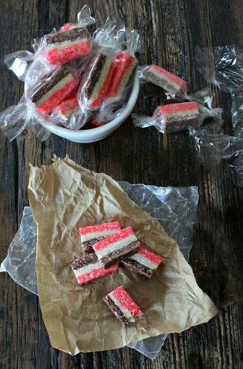 The Brunette Baker: Neapolitan Coconut Bites Microwave Caramels, Coconut Bites, Easy Candy Recipes, Coconut Candy, Candy Recipes Homemade, Christmas Candy Recipes, Bar Recipe, Candy Cookies, Coconut Recipes