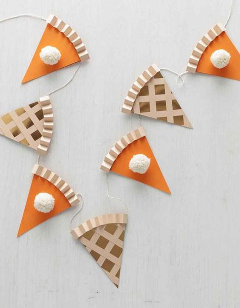 Turn your Thanksgiving into a DIY dream with these fun and chic decor projects, like this cheeky pie garland! Simple Thanksgiving Crafts, Thanksgiving Decorations For Kids, Pie Garland, Thanksgiving Crafts To Make, Thanksgiving Diner, Easy Diy Thanksgiving Decorations, Fall Crafts Decorations, Escuela Diy, Fall Crafts For Adults