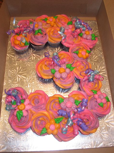 Number cupcake cakes! Great, simple idea. This one w flowers but can embellish w any theme. Number 3 Cupcake Cake, 3 Cupcake Cake, Cupcake Shaped Cake, Cupcake Template, Pull Apart Cupcake Cake, Pull Apart Cake, Cake Pulls, 3 Cake, Pull Apart Cupcakes