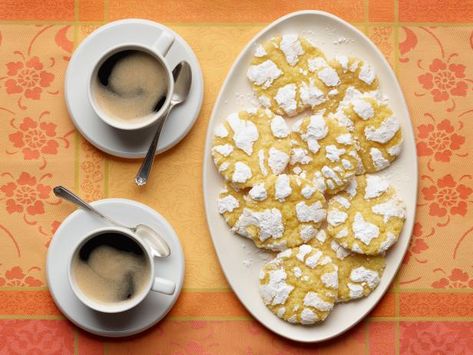 Measuring Flour, Crinkle Cookies Recipe, Lemon Crinkle Cookies, Dry Measuring Cups, Classic Cookies Recipes, Spring Entertaining, 2024 Ideas, Cookie Spread, Yellow Foods