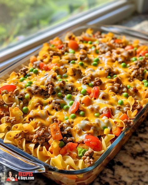 Hamburger Casserole Hamburger Noodle Casserole, Hamburger Hotdish, Noodles And Cheese, Hamburger Macaroni, Ground Beef Noodles, Macaroni Casserole, Hamburger Casseroles Recipes, Ground Beef Casserole Recipes, Veggie Casserole