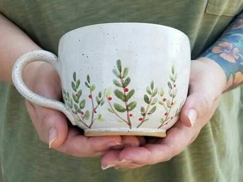 Ceramic Cafe, Diy Pottery Painting, Pottery Painting Designs, Keramik Design, Large Mug, Painted Mugs, Pottery Crafts, Diy Pottery, Ceramics Pottery Art