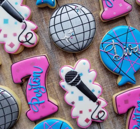 #customcookies #katescookieskc #kansascitycookies #7thbirthday #divabirthday Music Cupcakes, Music Theme Birthday, Taylor Swift Birthday, Cookie Tutorials, Birthday Cakes For Women, Sugar Cookie Designs, Cookie Time, Cakes For Women, Bee Birthday