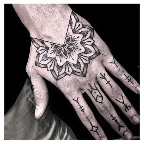 Mandala Finger Tattoo, Geometric Tattoo Hand, Mandala Tattoo Men, Side Hand Tattoos, Mandala Hand Tattoos, Knuckle Tattoos, Skeleton Hand Tattoo, Finger Tattoo, Mandala Tattoo Design