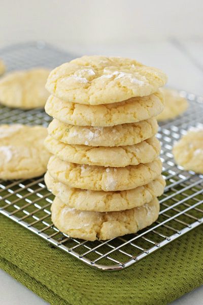 Lemon lime cookies ~T~Love these cookies. The flavor comes from lemon and lime zest. The dough is rolled in powdered sugar before you bake them. So good. Lemon Lime Cookies, Cranberry Walnut Bread, Lime Cookies, Walnut Bread, Cookies Easy, Lemon Cookies, Lime Zest, Lemon Recipes, Confectioners Sugar