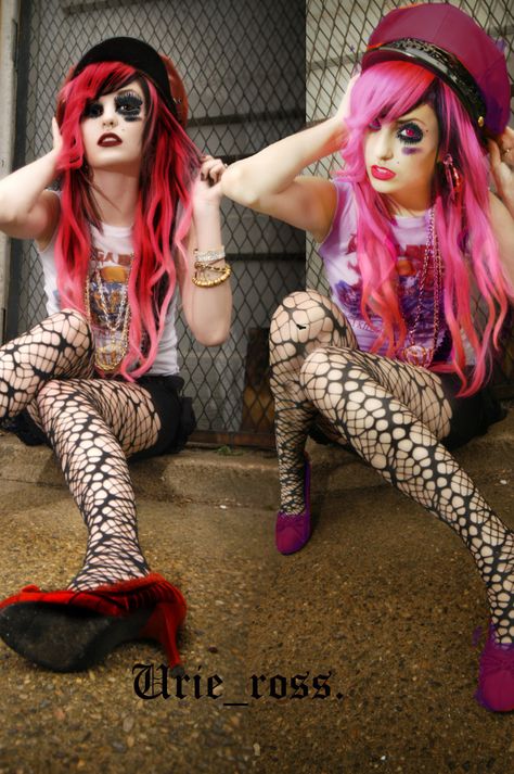 Audrey kitching x 2 awesome look! Scene Queen Outfit, Kelly Eden, Coordinated Outfits, Audrey Kitching, Scene Queen, Scene Makeup, Scene Queens, Queen Outfit, Alternative Hair