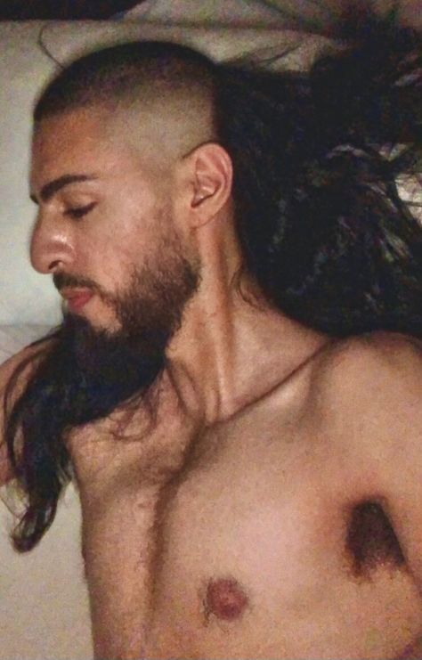 #skullet #mullet #menshair #indie Skullet Hair, Samoan Men, Shaved Head, Mens Hairstyles, Art Inspo, The Help, Hair Cuts, Lifestyle, Hair Styles