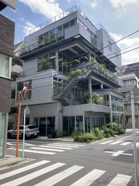 Korean Apartments Exterior, Japanese Apartment Aesthetic Exterior, Tokyo Apartment Building, Aesthetic Apartment Building, Korean Apartment Exterior, Tokyo Apartment Aesthetic, Apartment Building Aesthetic, Japan Mansion, Korean Apartment Building