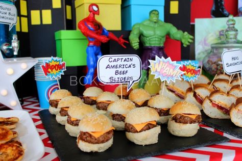 Avengers Pool Party Ideas, Avengers Party Food, Avengers Theme Birthday, Avengers Party Decorations, Levi Birthday, Avengers Birthday Party Decorations, Marvel Birthday, Captain America Birthday, Marvel Birthday Party