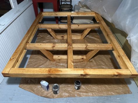 King Size Floating Bed Frame Diy, California King Floating Bed Diy, Diy Floating King Bed Frame, Cali King Bed Frame Diy, Dyi Floating Bed, Floating Queen Bed Frame Diy, Making A King Size Bed, Creative Bed Frame Ideas, Queen Floating Bed Frame Plans