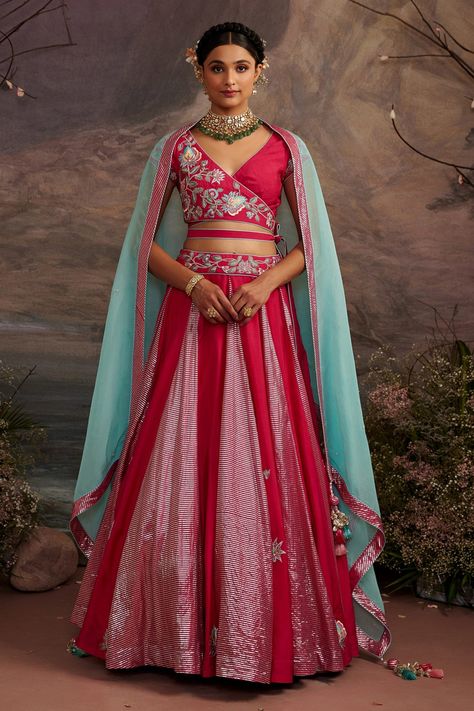 Lehenga Design For Engagement, Rani Pink Lehenga, Wrap Blouse Pattern, Stripes And Floral, Bridal Lehenga Online, Reception Bride, Party Reception, Organza Embroidery, Rani Pink