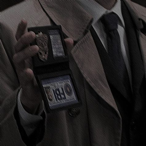 Cas castiel supernatural wallpaper aesthetic castiel wallpaper cas aesthetic Supernatural Brown Aesthetic, Castiel Icons Aesthetic, Supernatural Pfp Aesthetic, Supernatural Castiel Aesthetic, Supernatural Widget, Destiel Aesthetic, Castiel Aesthetic, Hunter Aesthetic, Spn Aesthetic