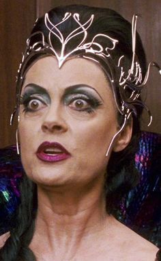 *QUEEN NARISSA (Susan Sarandon) ~ 'Enchanted' , 2007 Queen Narissa, Steampunk Belle, Evil Queen Makeup, Cinema Makeup, Enchanted Movie, Rick Baker, Forest Queen, Evil Princess, Sleeping Beauty Ballet