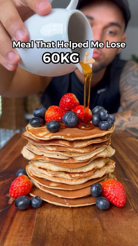 Most Delicious Low Calorie High Protein Pancakes That Helped Me Lose 60KG 🥞 Low Calorie Pancakes, High Protein Pancakes, Low Calorie Breakfast, Healthy High Protein Meals, High Protein Low Calorie, No Calorie Snacks, Delicious Snacks Recipes, High Protein Snacks, High Protein Recipes