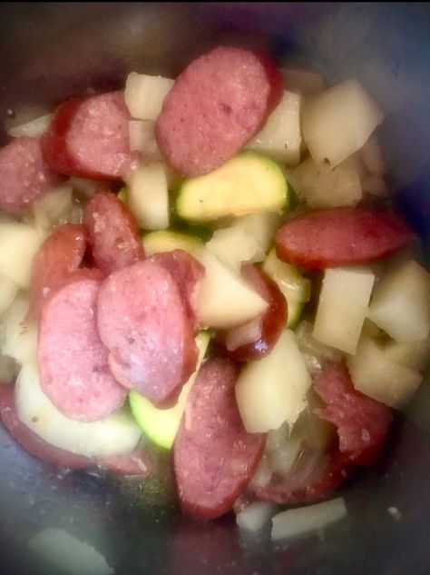 Electric Lunchbox #44: Sausage, Potatoes, and Zucchini Sausage Types, Itaki Recipes, Potatoes And Zucchini, Husband Lunch, Oxtail Recipes, Box Recipes, Sausage Potatoes, Steamer Recipes, Stuffed Poblano Peppers