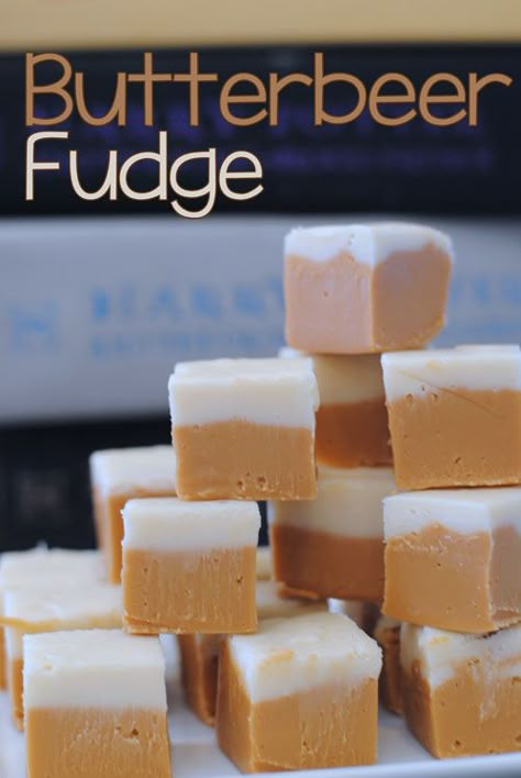 Butterbeer Fudge Copycat Recipe November Inspiration, Homemade Butterbeer, Butterbeer Fudge, Butterscotch Fudge, Butterbeer Recipe, Butter Beer, Vanilla Fudge, Harry Potter Food, Homemade Candy