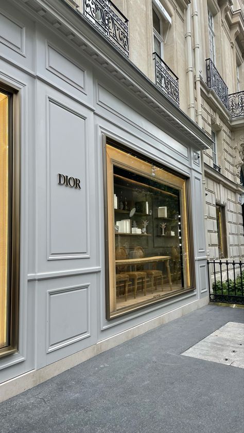 Luxury Store Front Design, Old Shop, Jewellery Store Exterior, Department Store Exterior, Dior Store Exterior, Luxury Store Facade, Classic Store Facade, Rich Kids, False Ceiling