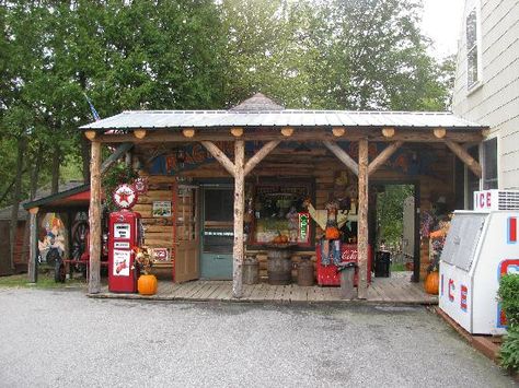 Campground Store Ideas, Campground Layout, Lincoln Nh, Campground Ideas, Lincoln New Hampshire, Farm Resort, Camp Decor, Boot Hill, Camp Ground