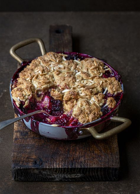 Pear Blackberry Pie, Pear And Blackberry Recipes, Winter Cobbler Recipes, Dish Magazine, Blackberry Cobbler Recipe, New Zealand Food, Blackberry Cobbler, Fruit Cobbler, Coconut Caramel