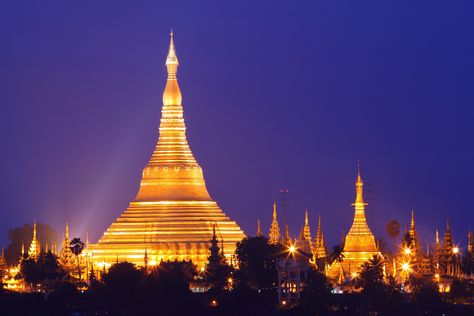 Shwedagon Pagoda Photos - Myanmar Tours Buddhist Pagoda, Shwedagon Pagoda, Myanmar Art, Myanmar Travel, Cute Funny Pics, Feeling Pictures, Dark Anime Guys, Yangon, Ancient Beauty