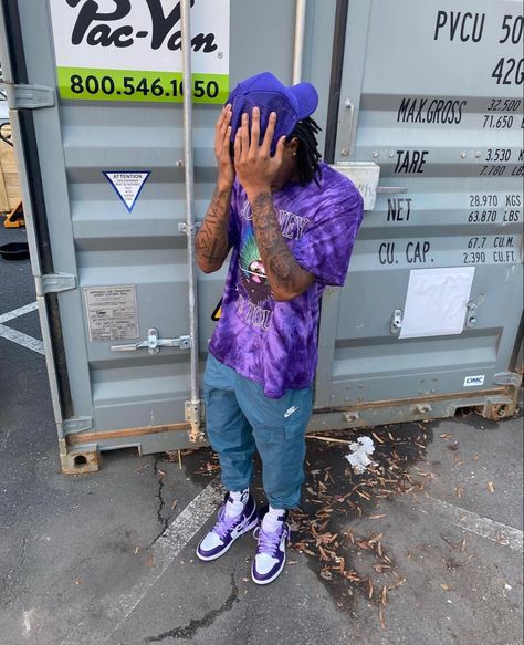 Men’s Purple Outfit, Purple Brand Jeans Outfit Men, Purple Outfit Streetwear, Purple T Shirt Outfit Men, Men Purple Outfit, Purple Outfits Men, Drip Boy, Purple Shoes Outfit, Mens Clothing Styles Streetwear