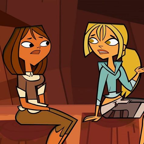 Bridgette And Courtney, Courtney Total Drama Island, Blurry Colors, Courtney Total Drama, Courtney Satella, Cartoons Characters, Gallery Pictures, Drama Total, Having No Friends