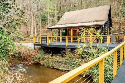 Modern Creekside Cabin | Hot Tub | Fire pit - Cabins for Rent in Blue Ridge, Georgia, United States - Airbnb Creekside Cabin, Cabin Hot Tub, Blue Ridge Georgia, Leather Couch, Tv Room, Blue Ridge, Fire Pit, Hot Tub, Magnolia