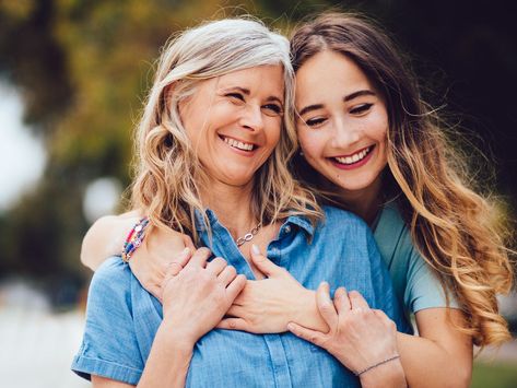 Adult Daughter Hugs Mom with Long Hair Mother Daughter Photography Poses, Mom Daughter Photography, Mom Daughter Photos, Mommy Daughter Photoshoot, Mother Daughter Poses, Daughter Photo Ideas, Mother Daughter Pictures, Daughter Photoshoot, Mother Daughter Photoshoot