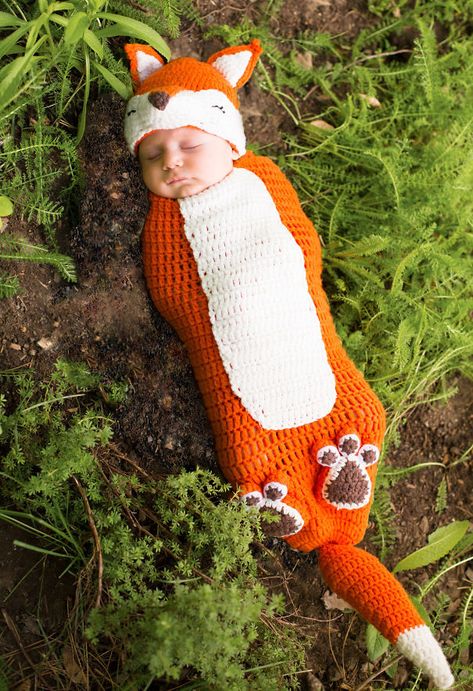 Baby Fox Fuchs Baby, Party City Costumes, Crochet Cocoon, Fox Costume, Crochet Baby Cocoon, Baby Cocoon, Haken Baby, Baby Halloween Costumes, Baby Fox