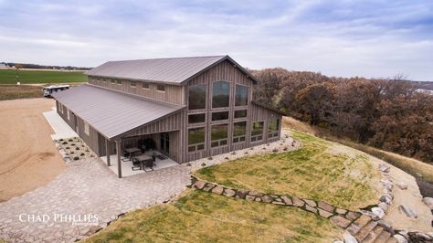 Barndominium | Reaves Building Systems Metal Garage Buildings, Steel Building Homes, Metal Building Designs, Metal Barn Homes, Cool House, Metal Building Home, Barn Living, Pole Barn House Plans, Barn Design