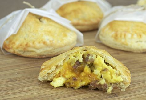 Mr. Breakfast: Inside The Hand Pie Breakfast Hand Pies, Savory Hand Pies Recipes, Cheese Hand Pies, Hand Pies Savory, Homemade Chicken Pot Pie, Hand Pie Recipes, Fried Pies, Easy Puff Pastry, Decadent Chocolate Desserts