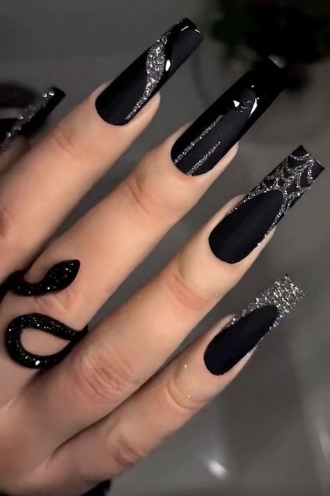 Gothic Coffin Nail Ideas, Rocker Nails Designs, Mafia Nails, Virgo Nails Acrylic, Black Sparkle Nails, Rocker Nails, Badass Nails, Halloween Acrylic Nails, Black Acrylic Nails