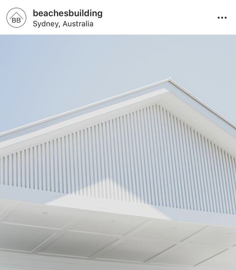 Gable Detail, White Weatherboard House, Coastal Facade, Farm Gates Entrance, Modern Hamptons, Weatherboard House, Exterior Wall Cladding, Modern Hampton, Front Facade