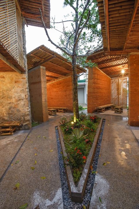 // by H&P Architects Terrace Houses, Bamboo Structure, Bamboo Architecture, Tropical Architecture, Rammed Earth, Vernacular Architecture, Earth Homes, Traditional Building, Indoor Patio