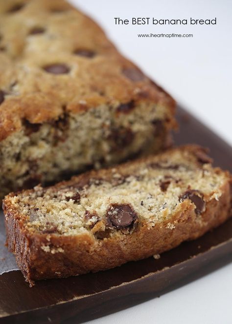 Best chocolate chip banana bread recipe I Heart Nap Time | I Heart Nap Time - Easy recipes, DIY crafts, Homemaking Best Chocolate Chip Banana Bread, Banana Chocolate Chip Bread, Chocolate Chip Banana Bread Recipe, Recipes Banana, Butter Substitute, Chocolate Chip Bread, I Heart Naptime, Best Chocolate Chip, Chocolate Chip Banana