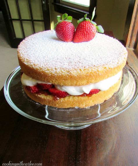 Cooking With Carlee: Victorian Sponge Cake Victorian Sponge Cake Recipe, Victorian Sponge Cake, Victorian Sponge, Whipped Cream Strawberry, Victoria Sandwich, Blueberry Bundt Cake, Fresh Whipped Cream, Cake Sandwich, Victoria Sponge Cake