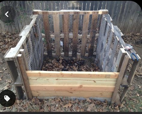 Compost Bin Pallet, Compost Bin Diy, Diy Compost, Allotment Gardening, Garden Compost, Veg Garden, Have Inspiration, Vegetable Garden Design, Composting